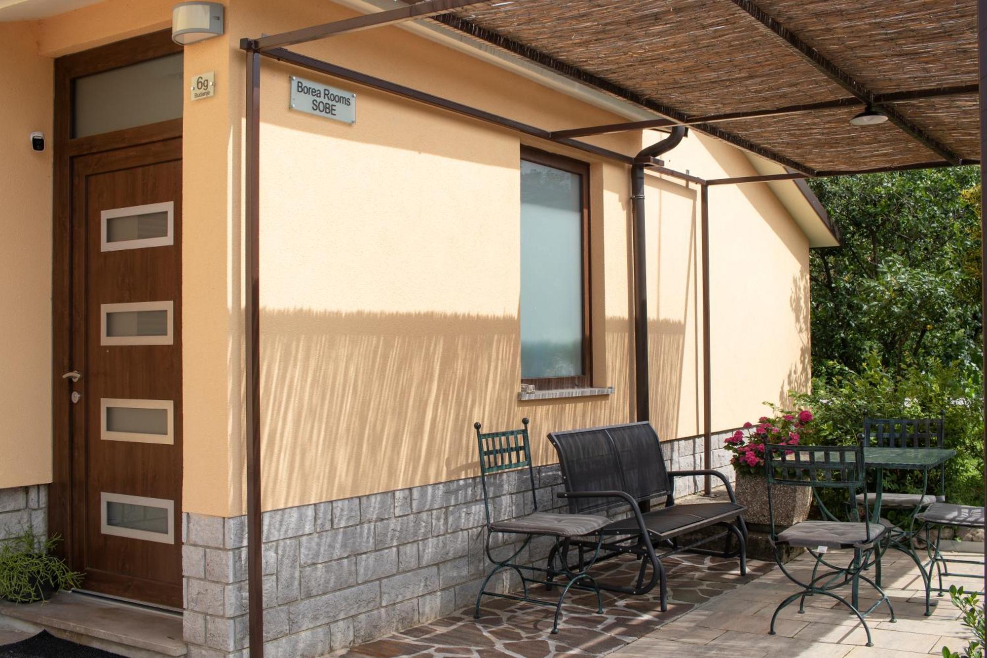 Borea Rooms - Sobe Budanje Vipava Luaran gambar