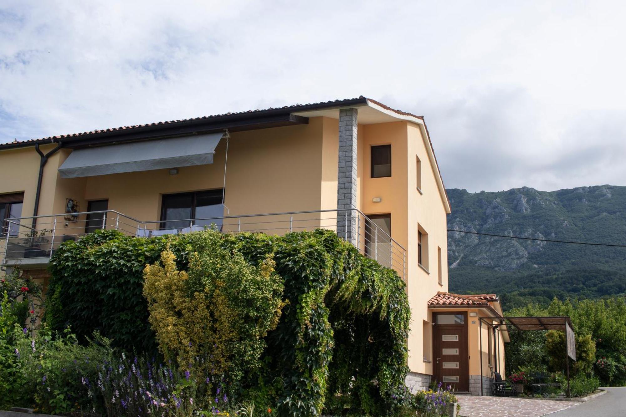 Borea Rooms - Sobe Budanje Vipava Luaran gambar