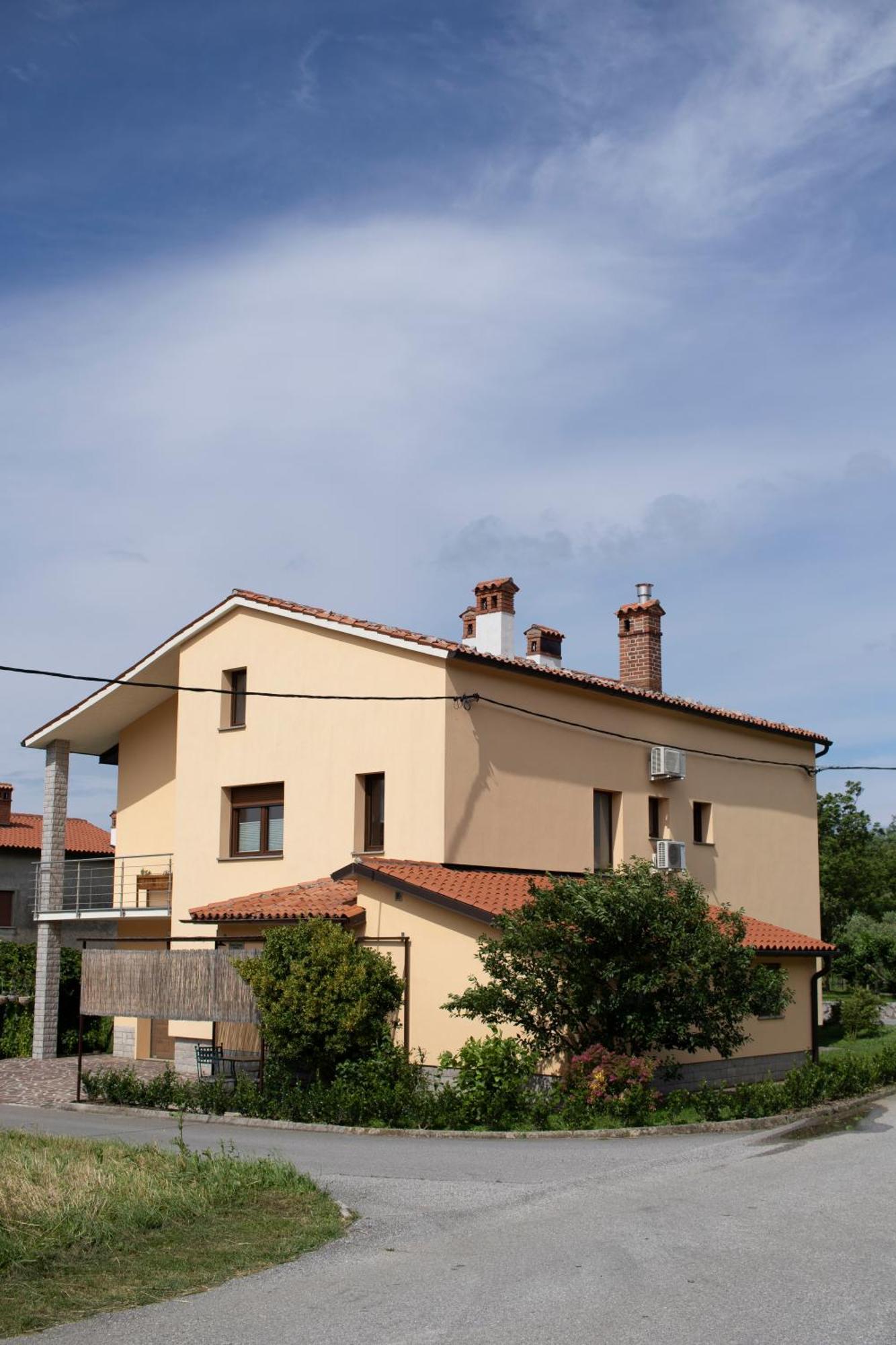 Borea Rooms - Sobe Budanje Vipava Luaran gambar
